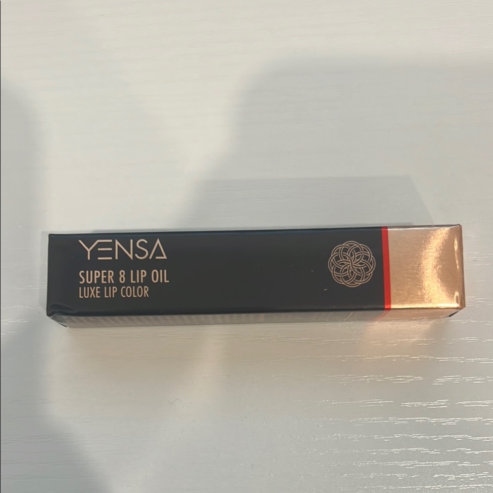 Lip Balm & Gloss with Hydrating Formula and Glossy Finish | Crush it Coral